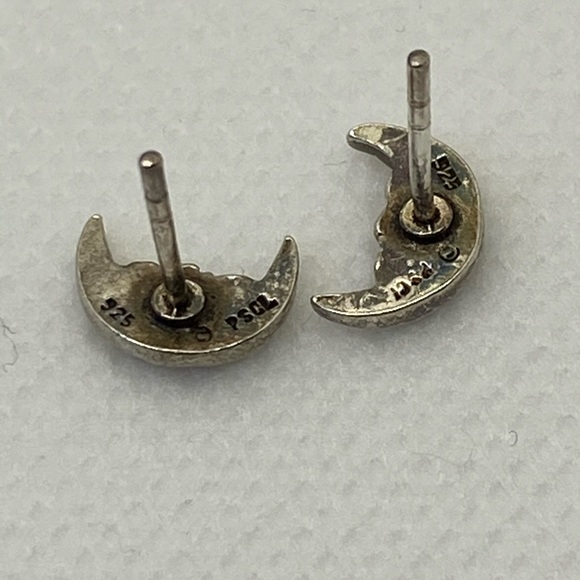 Crescent Moon Face stud earrings .925 Sterling Silver Peter Stone - Picture 7 of 9
